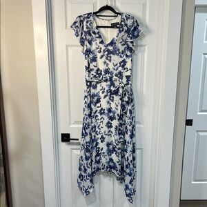 Jessica Howard Blue and White Flutter Sleeve Sundress